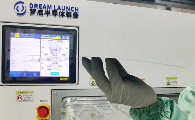 怎樣選擇硅片減薄機(jī)？